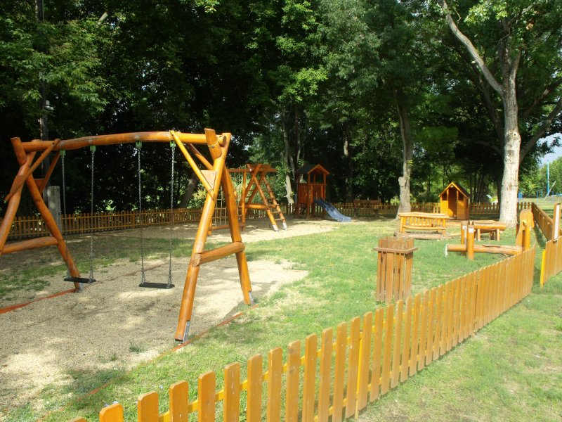 Kacó Napközi Otthonos Óvoda - Zsámbok